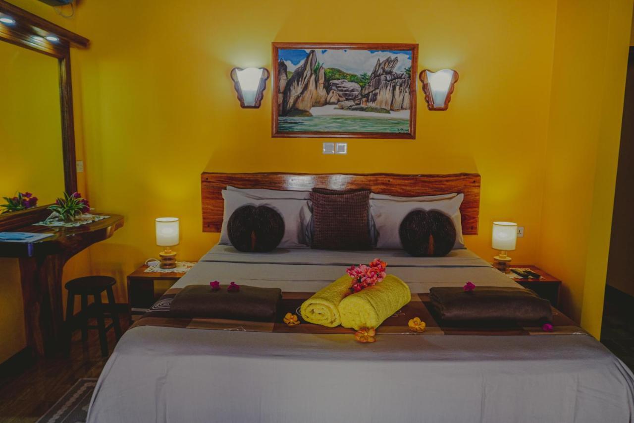 Anse Kerlan Beach Chalets المظهر الخارجي الصورة