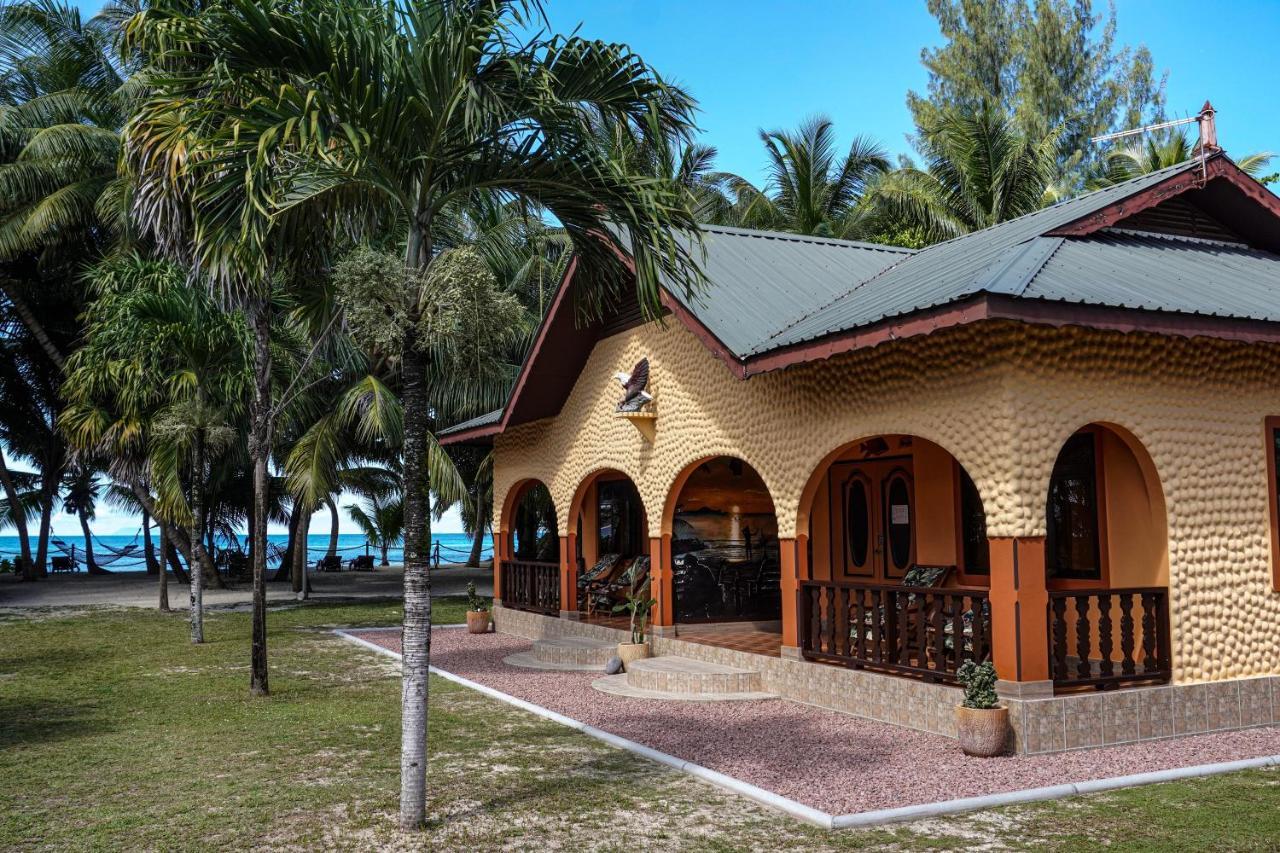 Anse Kerlan Beach Chalets المظهر الخارجي الصورة