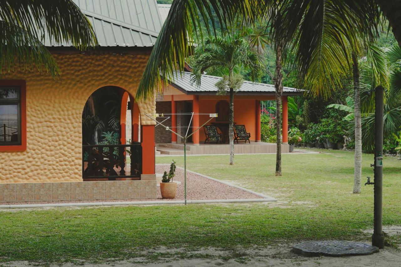 Anse Kerlan Beach Chalets المظهر الخارجي الصورة