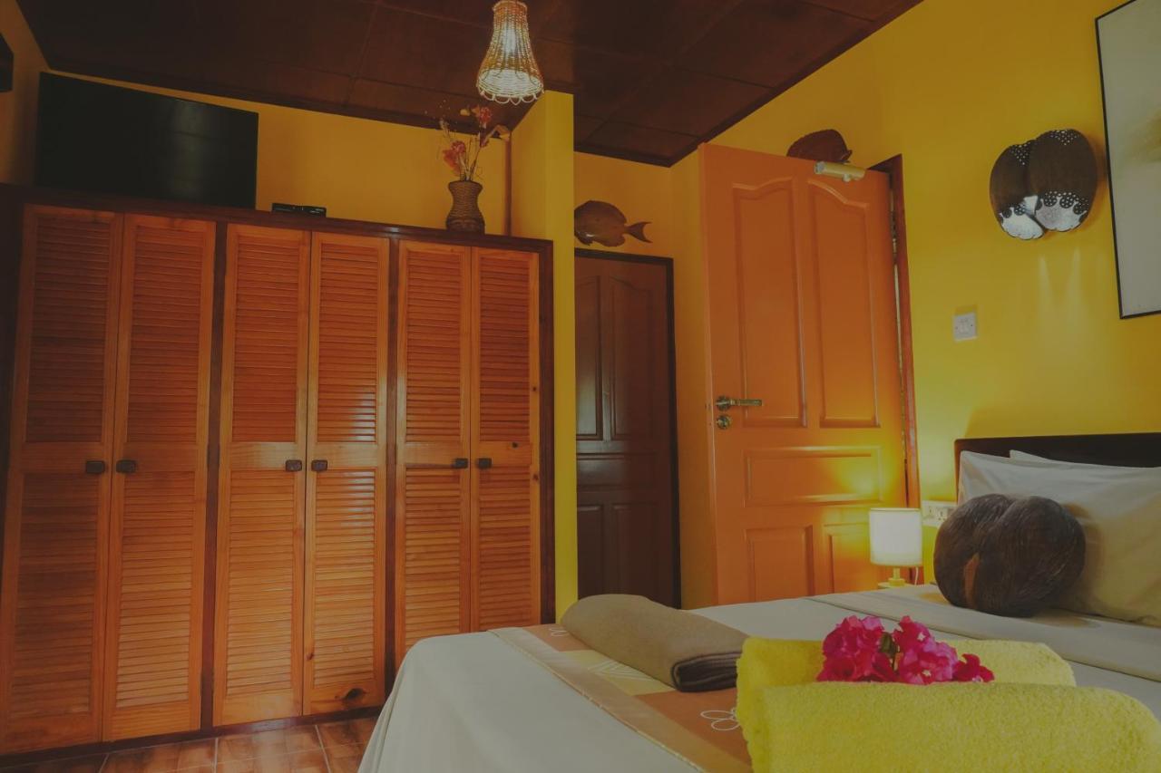 Anse Kerlan Beach Chalets المظهر الخارجي الصورة