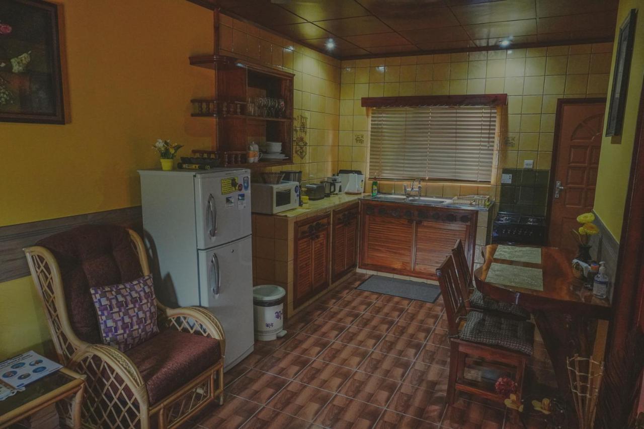Anse Kerlan Beach Chalets المظهر الخارجي الصورة