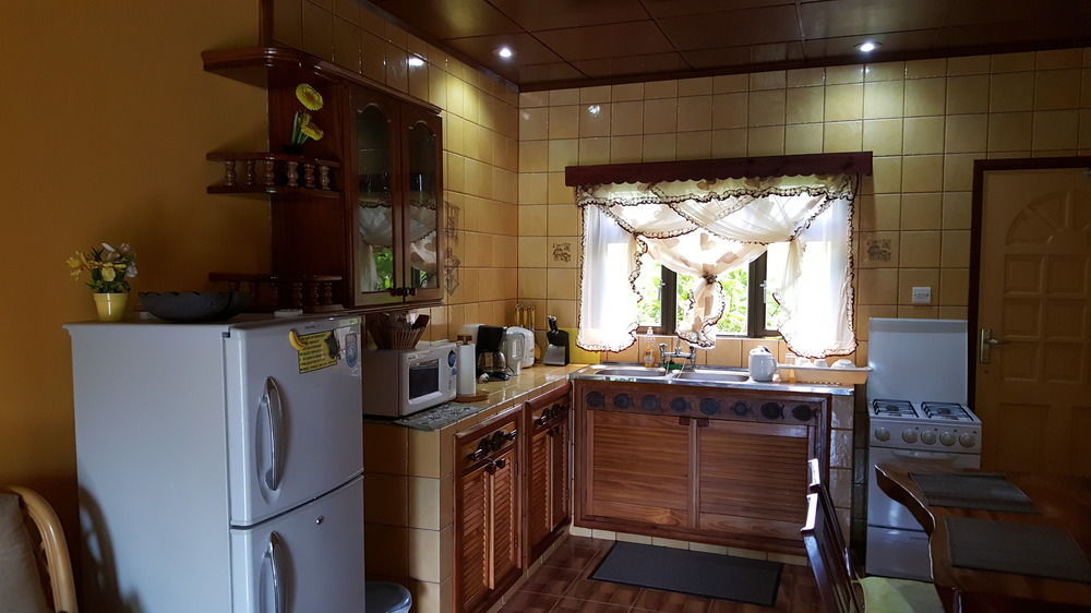 Anse Kerlan Beach Chalets المظهر الخارجي الصورة